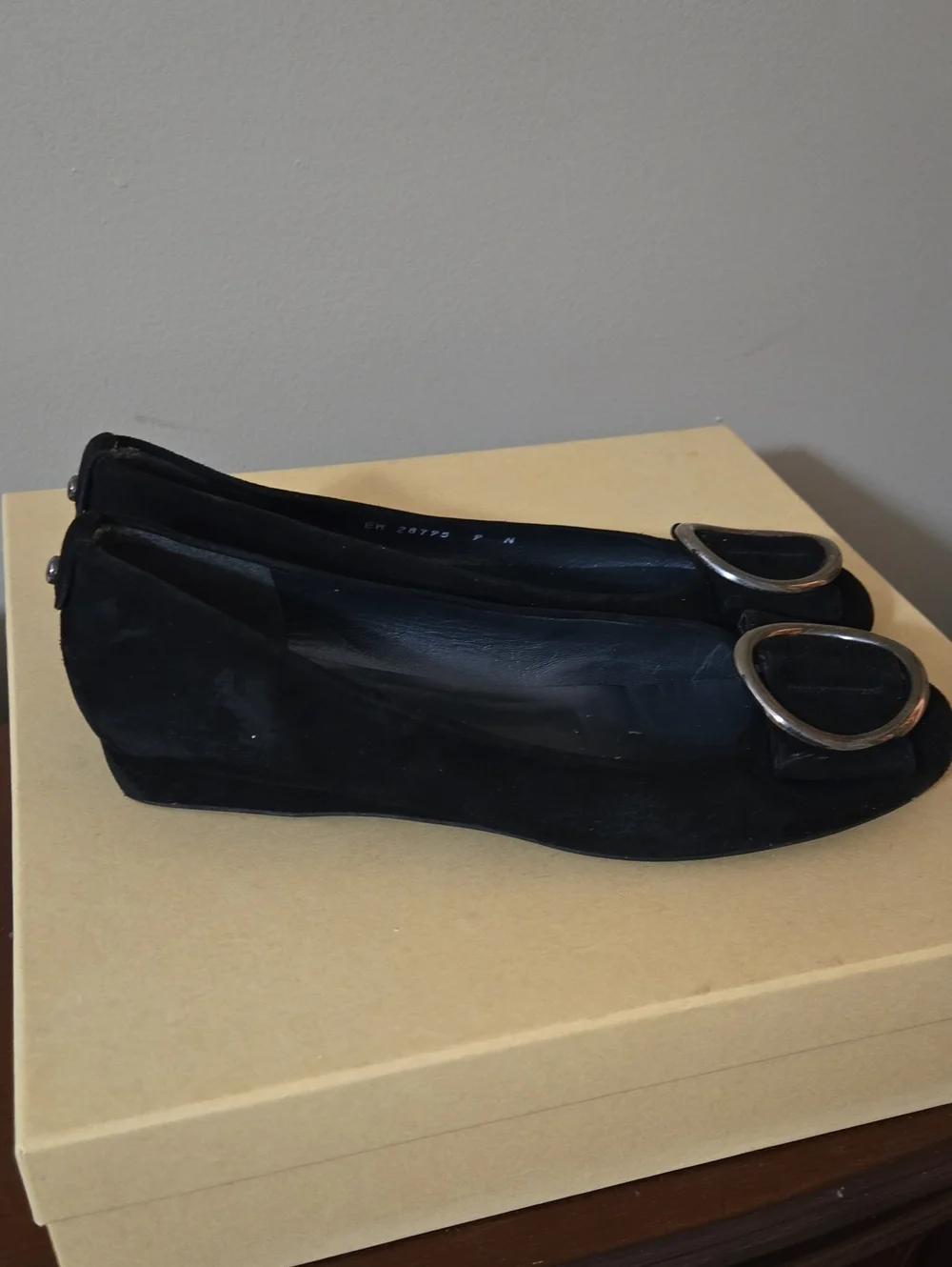 Stuart Weitzman Black Suede Bucksome Wedges with Silver Oval Accents Size 9N - Picture 7 of 11